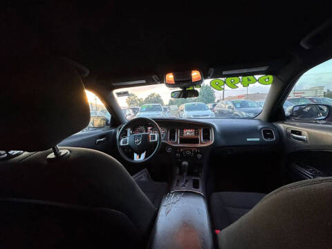 2013 Dodge Charger SE