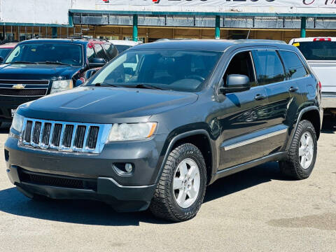 2011 Jeep Grand Cherokee for sale at Pemex Auto Center in Fresno CA