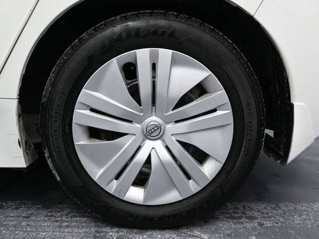2023 Nissan LEAF S