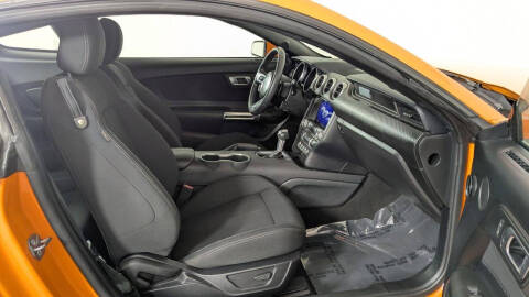 2021 Ford Mustang EcoBoost