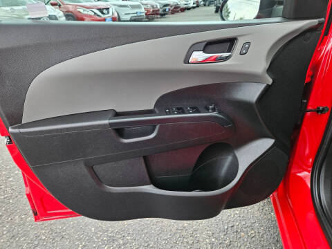 2016 Chevrolet Sonic LTZ Auto