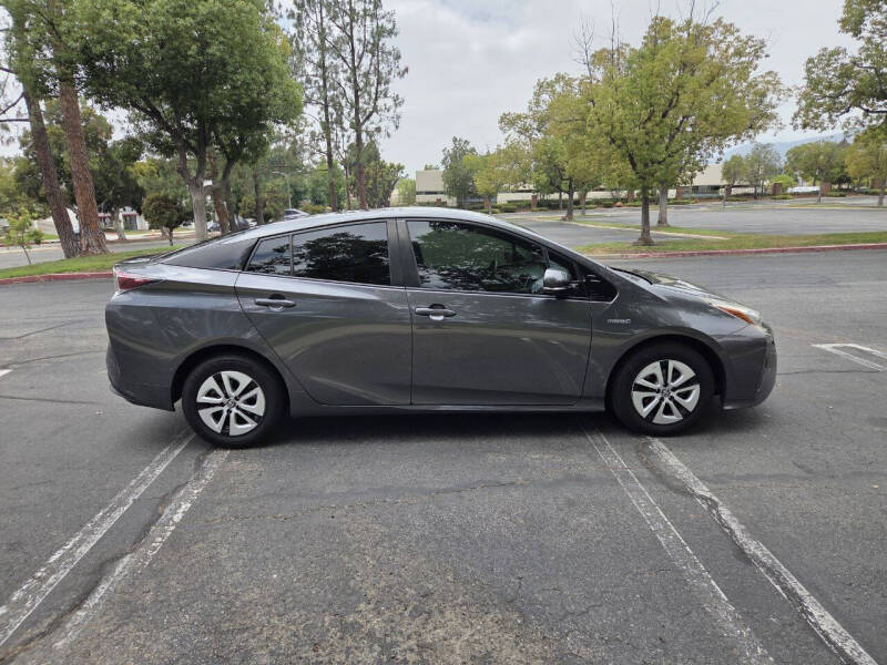 2017 Toyota Prius Three