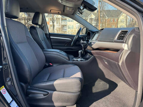 2018 Toyota Highlander LE