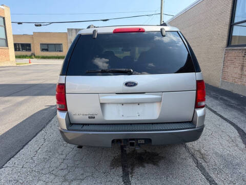 2004 Ford Explorer XLT