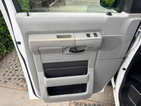 2013 Ford E-Series E-150