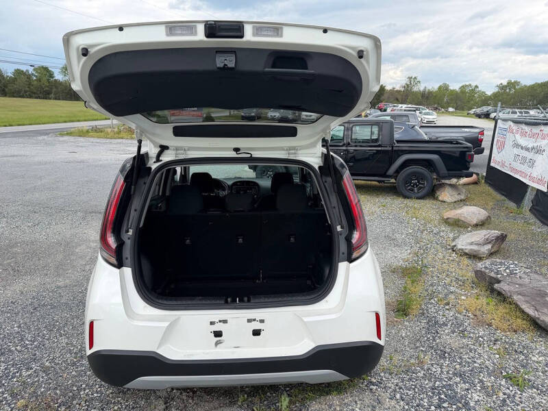 2023 Kia Soul LX