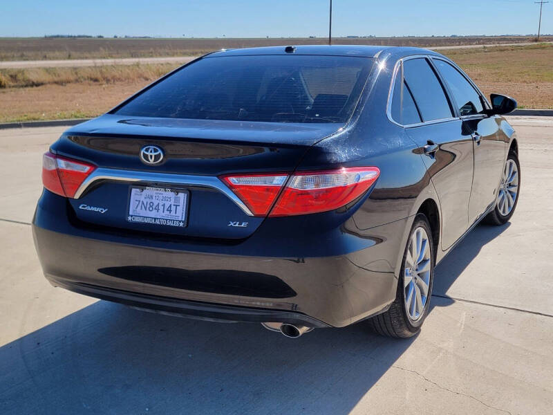 2016 Toyota Camry XLE photo 4