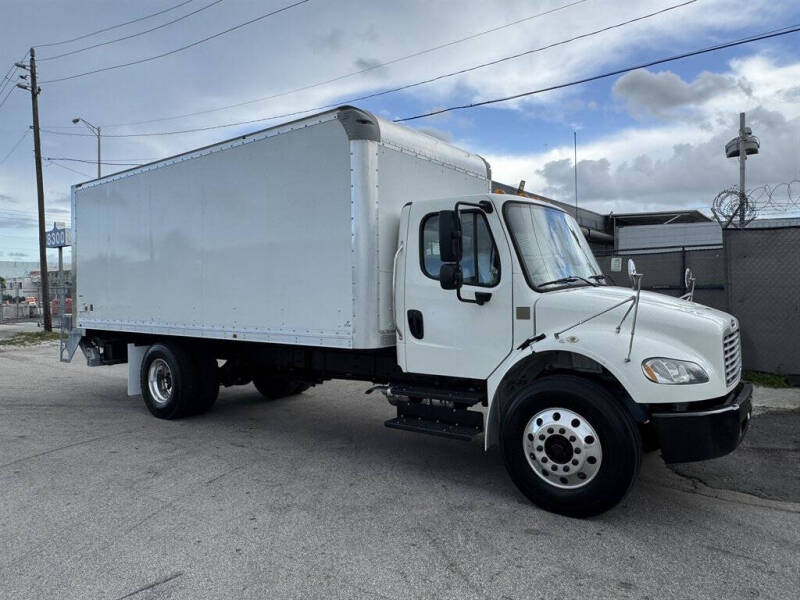 2019 Freightliner M2 106