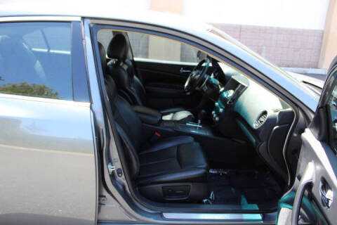 2014 Nissan Maxima