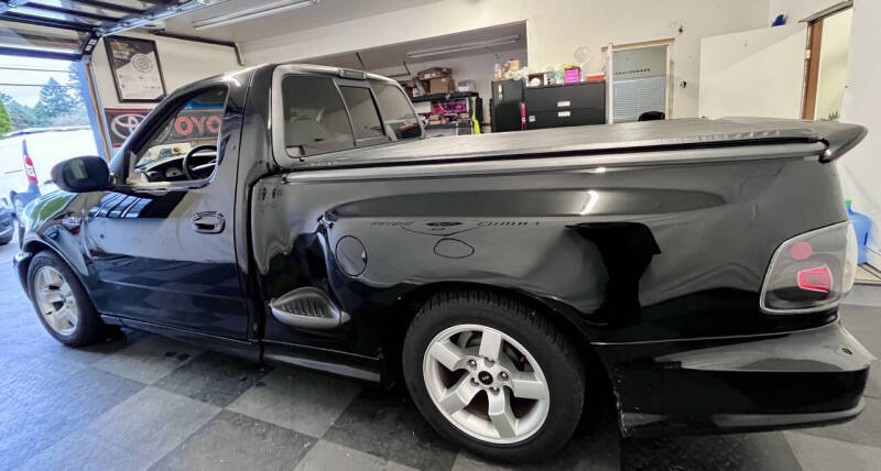 2001 Ford F-150 SVT Lightning