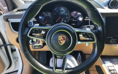 2017 Porsche Macan
