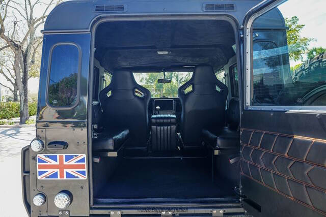 1990 Land Rover Defender