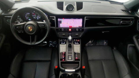 2024 Porsche Macan S