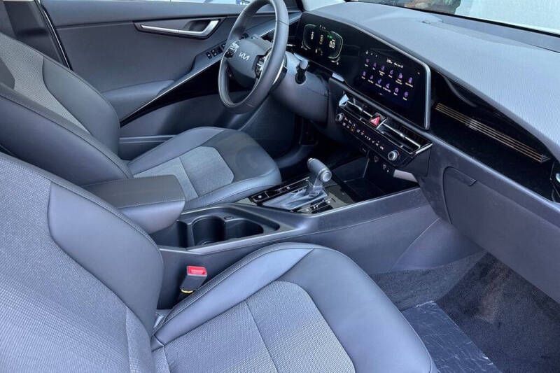 2026 Kia Niro EX