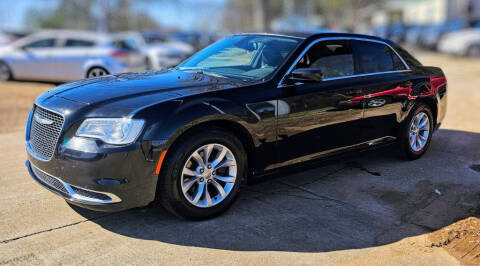 2018 Chrysler 300 for sale at Dallas Auto Mart in Dallas GA