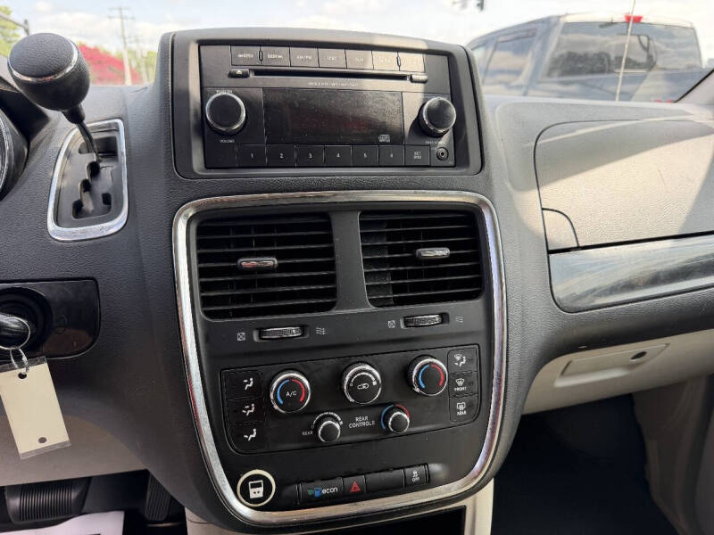 2015 Dodge Grand Caravan SE