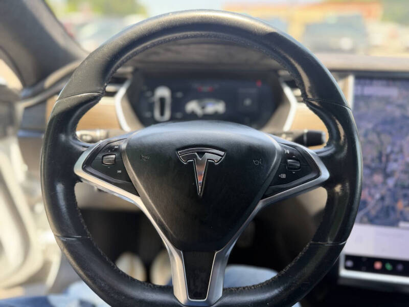 2015 Tesla Model S P85D
