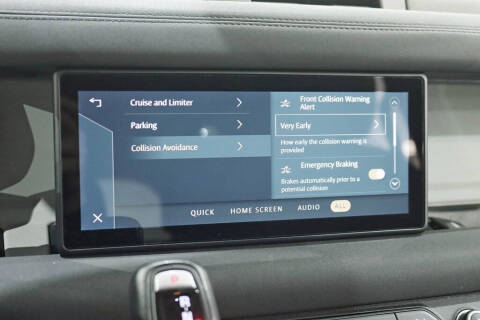 2020 Land Rover Defender 110 SE