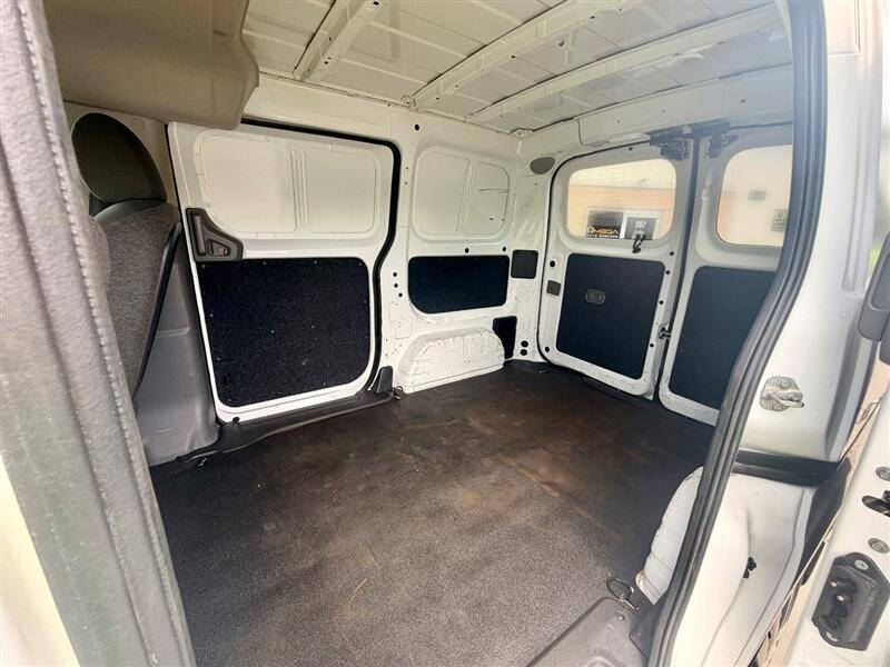 2017 Nissan NV200 SV