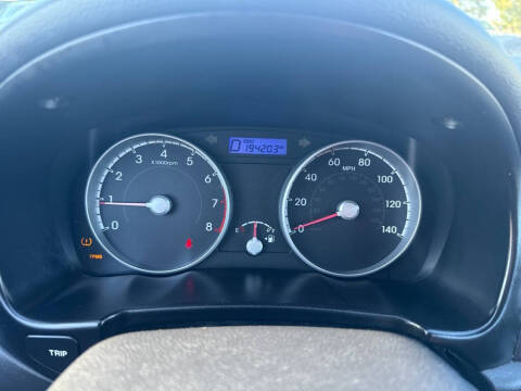 2010 Hyundai Accent Blue