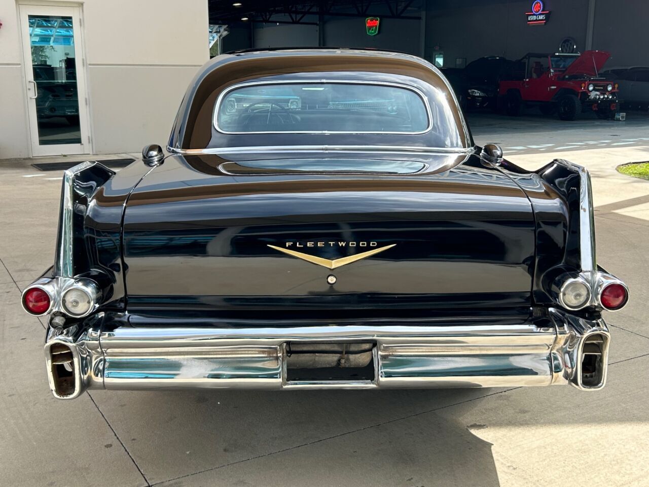 1957 Cadillac Fleetwood 6