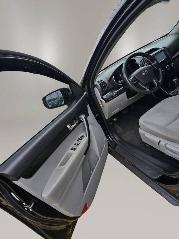 2013 Kia Sorento LX