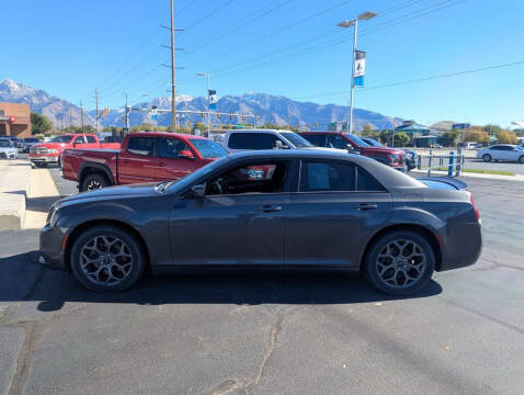 2018 Chrysler 300 S