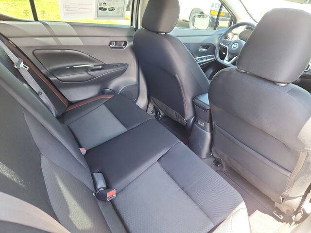 2021 Nissan Versa SR