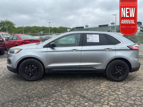 2022 Ford Edge for sale at Auto Center of Columbus in Columbus OH