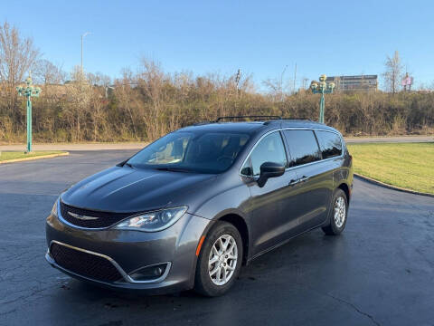 2020 Chrysler Pacifica Touring