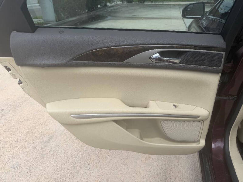 2013 Lincoln MKZ