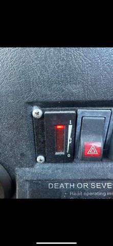 2010 TOMBERLIN E-MERGE GOLF CART