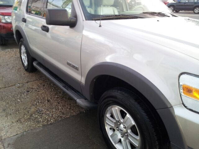 2006 Ford Explorer