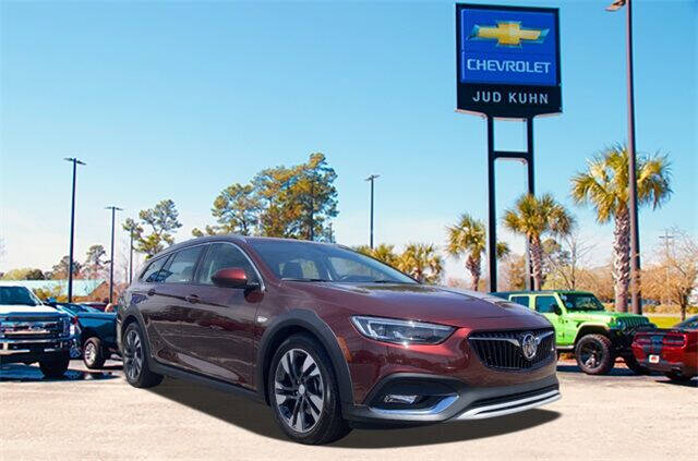 2018 Buick Regal TourX Essence