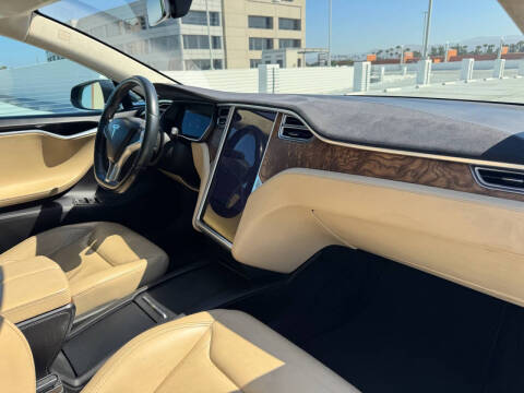 2016 Tesla Model S