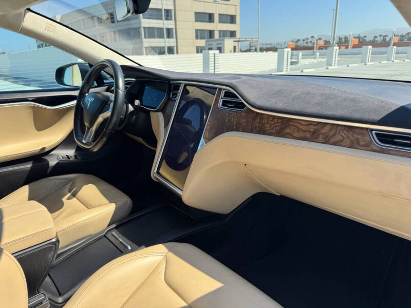 2016 Tesla Model S