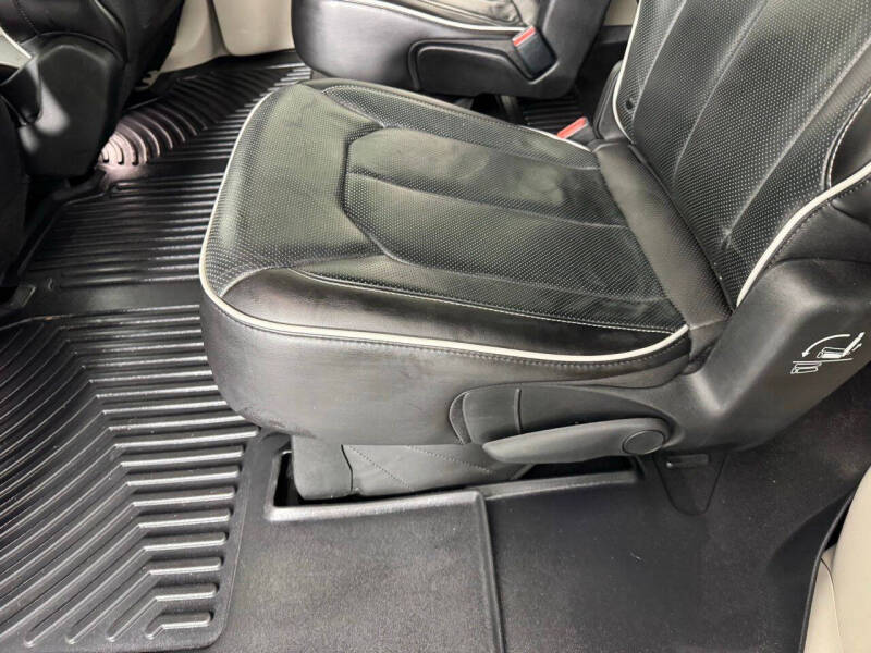 2022 Chrysler Pacifica Limited