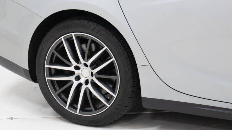 2015 Maserati Ghibli