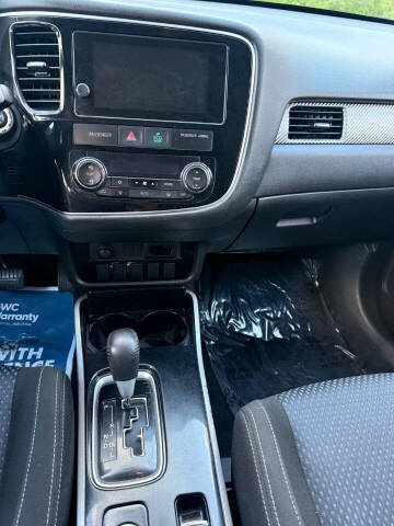 2017 Mitsubishi Outlander SE