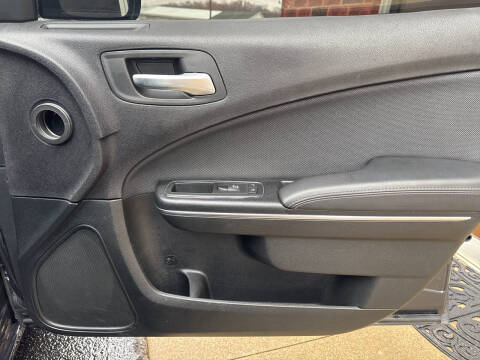 2016 Dodge Charger SE