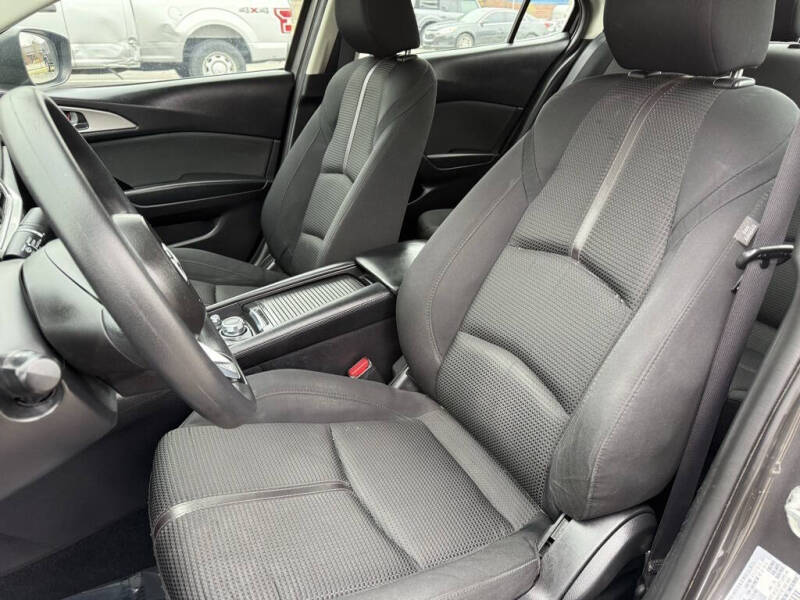 2017 Mazda MAZDA3 Sport