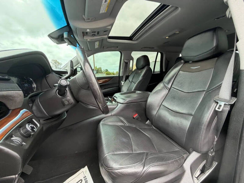 2019 Cadillac Escalade Luxury