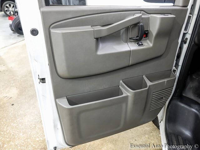 2017 GMC Savana 2500