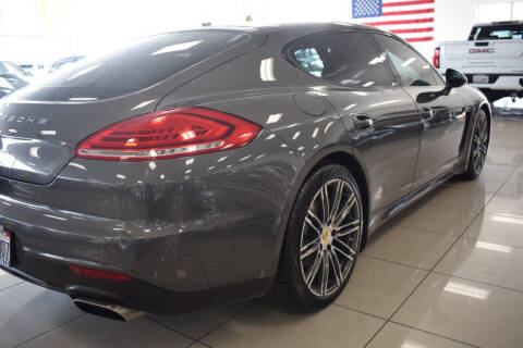 2016 Porsche Panamera Edition