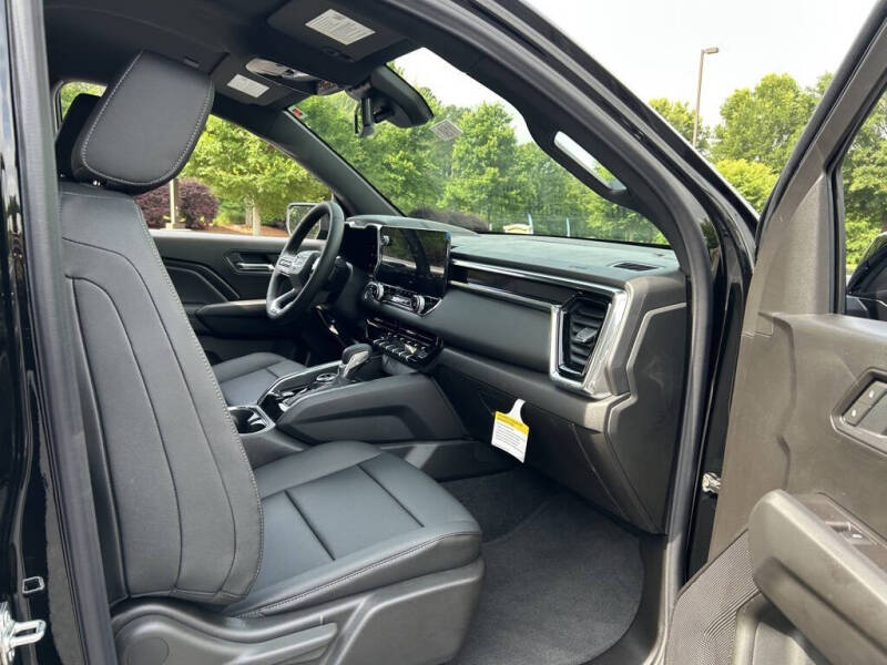 2025 GMC Canyon Elevation