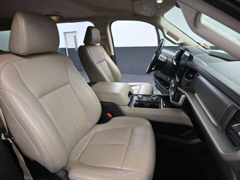 2023 Ford Expedition MAX XLT