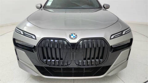 2023 BMW 7 Series 740i