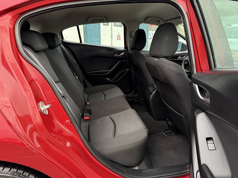 2015 Mazda MAZDA3 i Sport