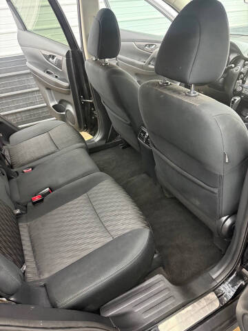 2018 Nissan Rogue SV