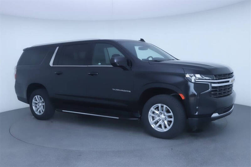 2023 Chevrolet Suburban LT